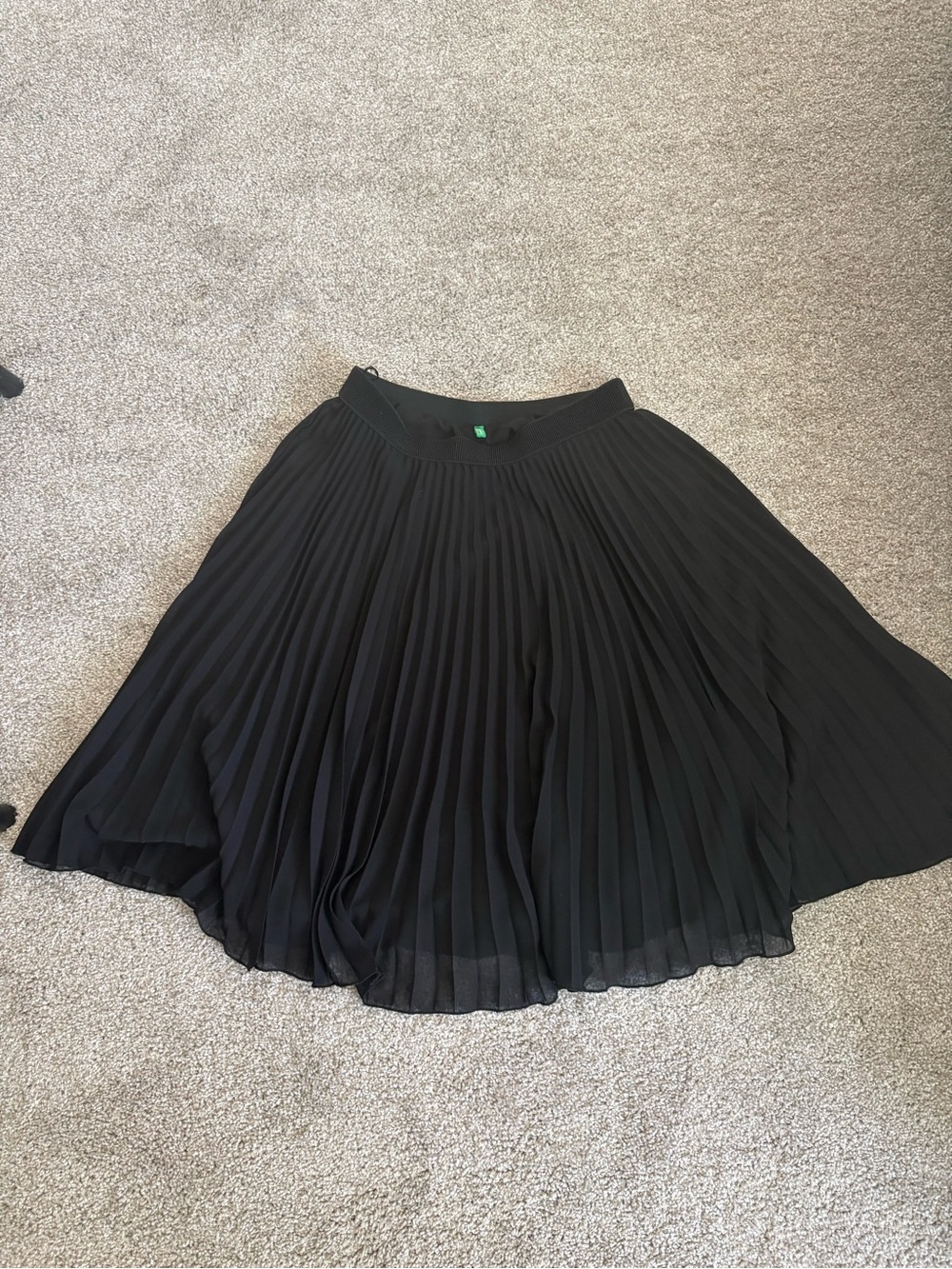 United Colors Of Benetton Black Pleated Midi Skirt